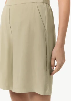 Weite Bermuda aus fließendem Viskosetwill