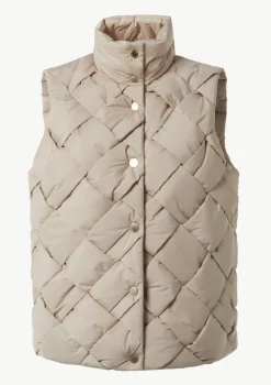 Weste in Flecht-Optik mit seitlichen Eingrifftaschen