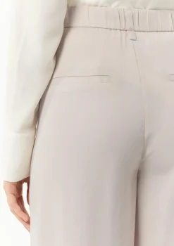Wide-Leg-Hose aus Lyocell mit Elastikbund und angedeuteten Taschen