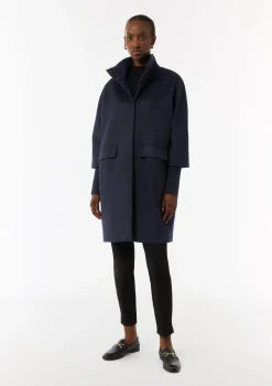 Wollmantel mit geripptem Kragen und Ärmeln