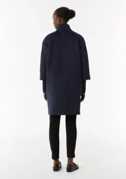 Wollmantel mit geripptem Kragen und Ärmeln