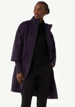 Wollmantel mit geripptem Kragen und Ärmeln