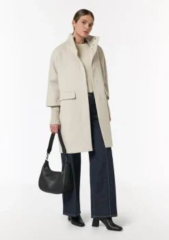 Wollmantel mit geripptem Kragen und Ärmeln