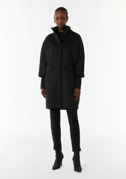 Wollmantel mit geripptem Kragen und Ärmeln